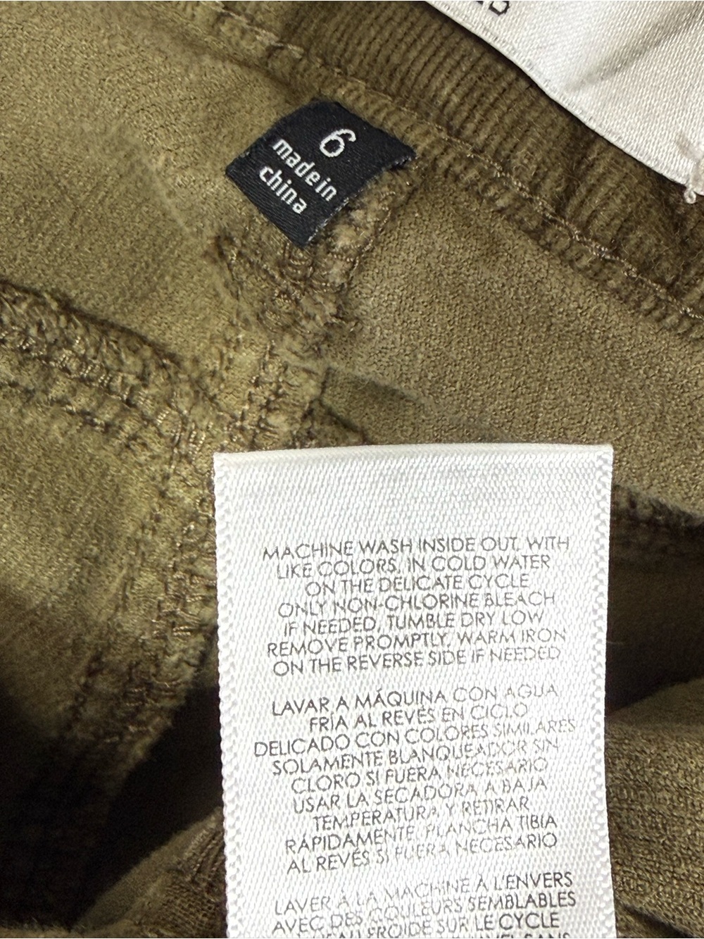 CAbi Olive Green Skinny Corduroy Women's Pants. Size 6. In excellent condition! - Picture 6 of 6